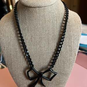 Dominique Cohen Black Bow Chain Necklace w Oversized Matte Pendant
